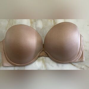 Victoria's Secret Very Sexy Bra 34D  Nude Strapless Plunge Push-Up Underwire